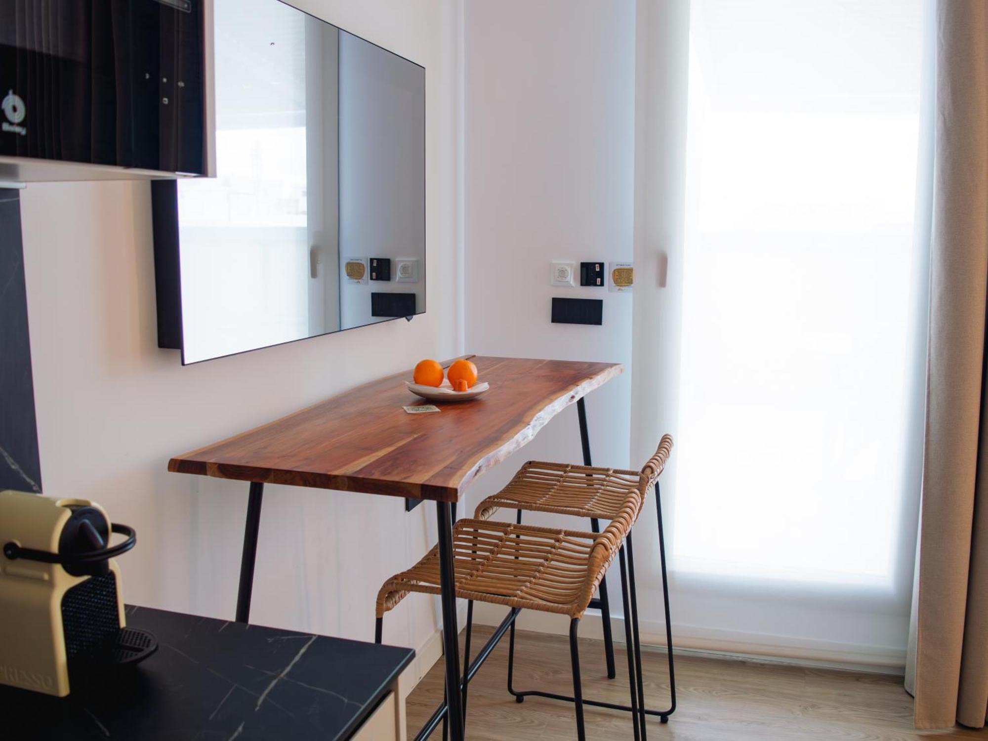 ולנסיה Demetrio By Alma Suites מראה חיצוני תמונה